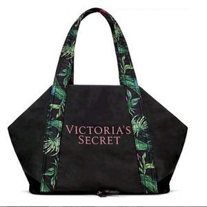 NEW:Victoria's Secret Packable Weekender in Black